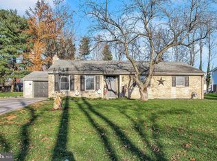 2831 Sherwood Ln, Dover, PA