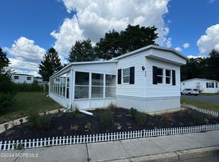 422 4th St, Jackson, NJ 08527