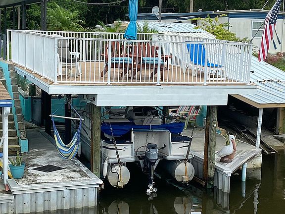 upper deck & boat slip/lift