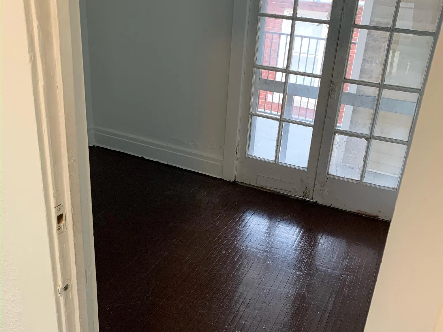 2 bed, 1977 sqft, $850 — Photo 3