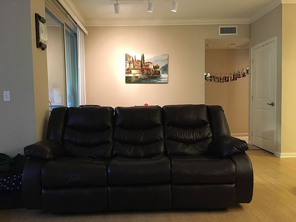 4th image of 330 Crescent Village Cir Unit 1114
