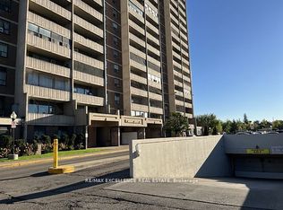 3390 Weston Rd #2105, Toronto, ON M9M2X3