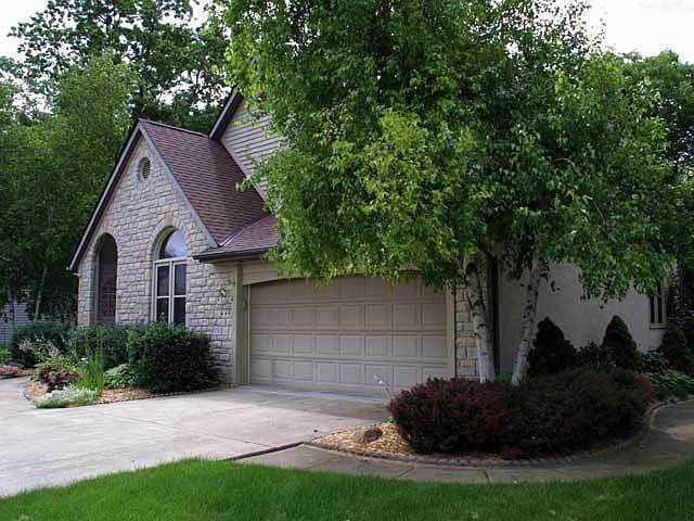 1st image of 9769 Hounsdale Dr