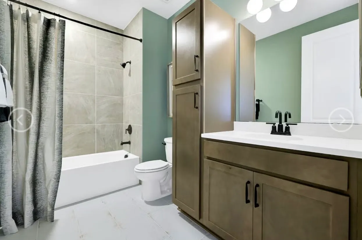 1 bed, 700 sqft, $1,500 — Photo 2