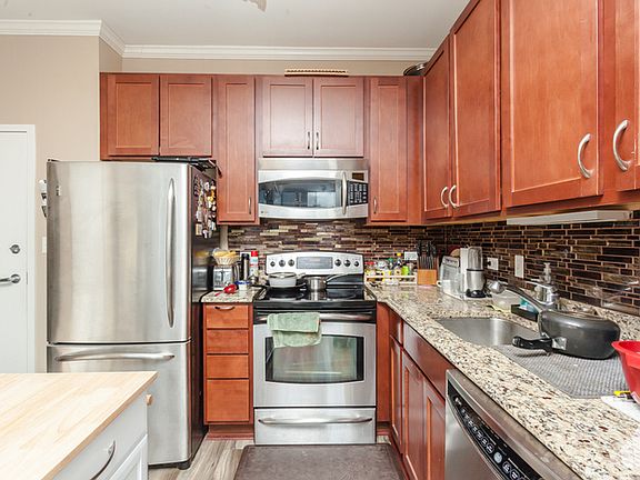 2nd image of 1 E 8th St #505W
