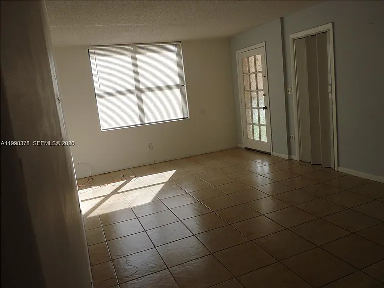 14525 N Kendall Dr #102J — Photo 9