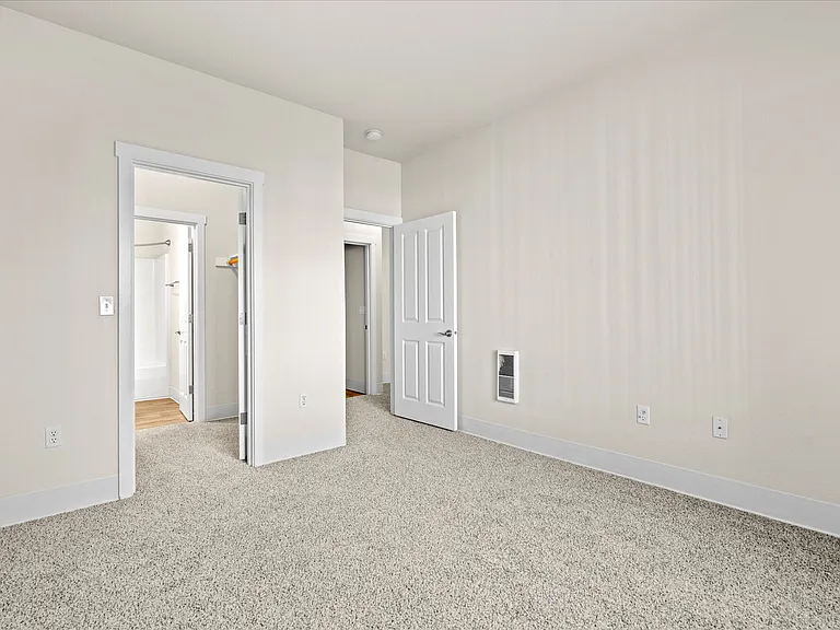 Chinook Way Apartments — Photo 98