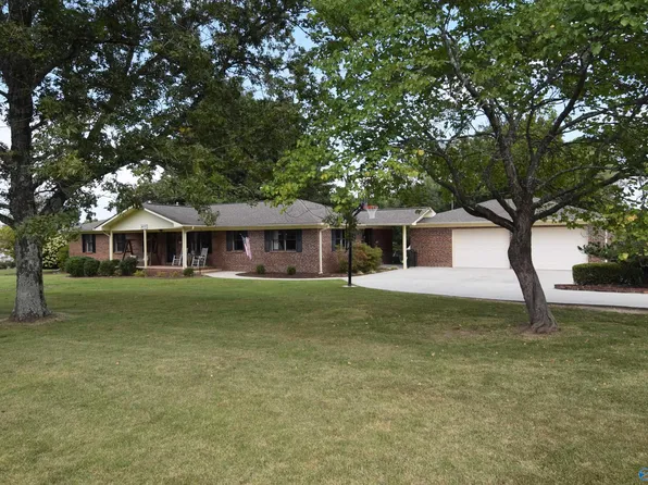 8177 Simpson Point Rd, Grant, AL 35747