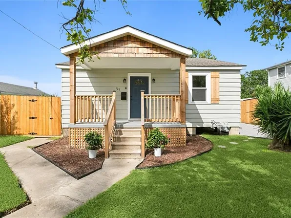 125 Crislaur Ave, Harahan, LA 70123
