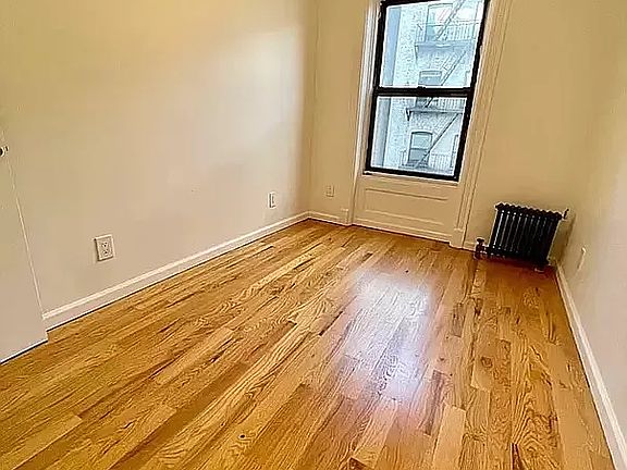 4th image of 263 W 113th St #3R