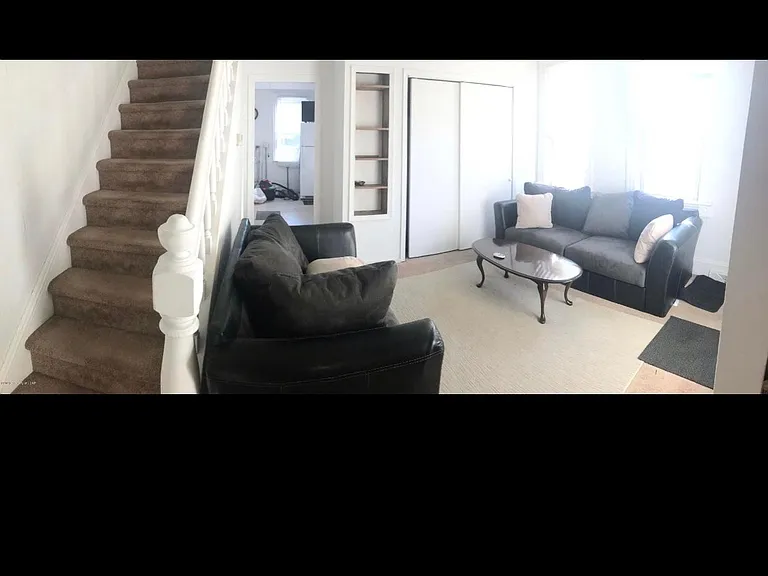 1742 Wayne Ave — Photo 4