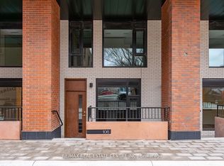 7 Watkinson Ave #106, Toronto, ON M6P 0C4