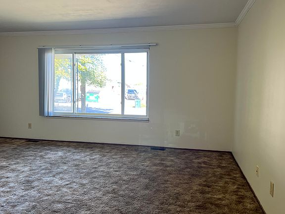 5th image of 1215 Mill St