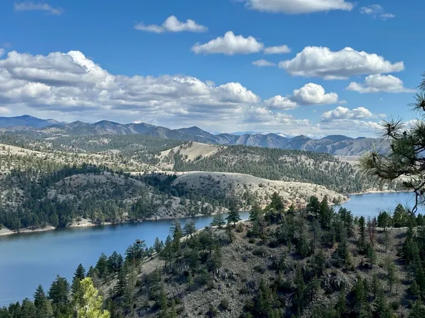 3805 Churchill Ln, Helena, MT 59602