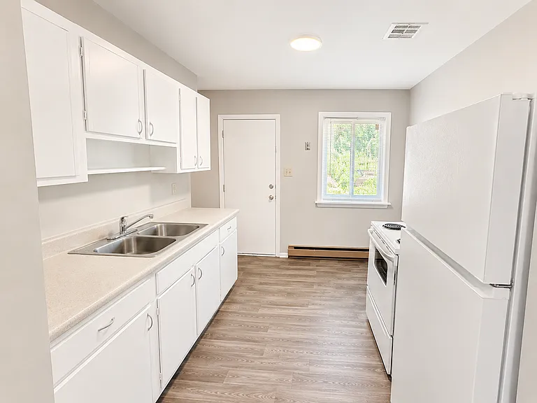 Kitchen - Silver Package (Flat Unit)