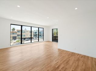 652 N Hayworth Ave APT 5, Los Angeles, CA 90048