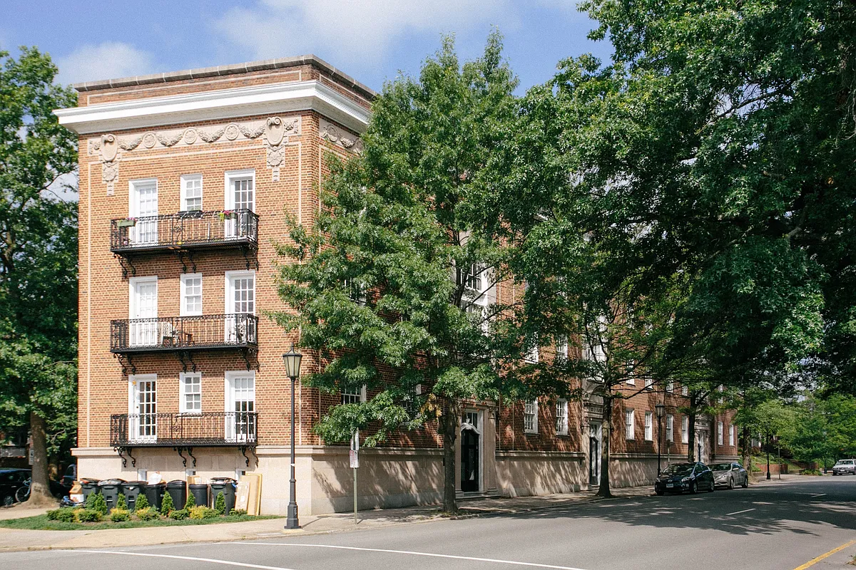 Building Photo - 3107 Monument Ave #21