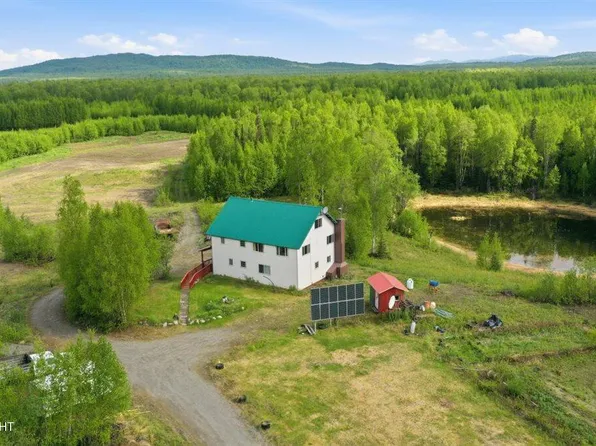 18245 E Birch Creek Blvd, Talkeetna, AK 99676