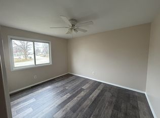 164 Tealwood Rd, Montgomery, IL 60538