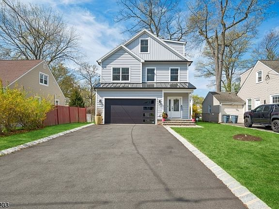 2nd image of 35 Lee Rd