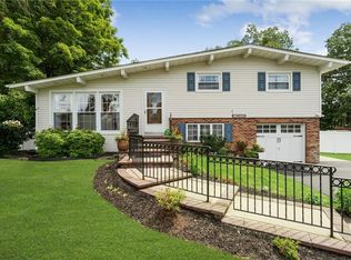 3 Brewster Dr, Middletown, NY 10940
