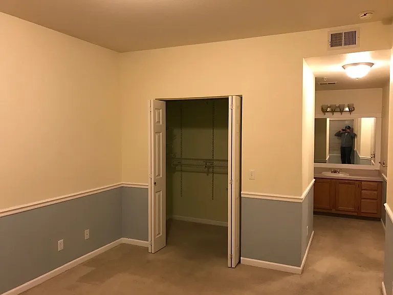 4545 Wheaton Dr #G220 — Photo 2
