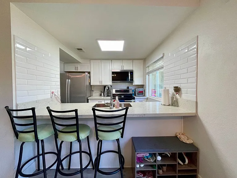 1280 Denver Ln #E — Photo 13