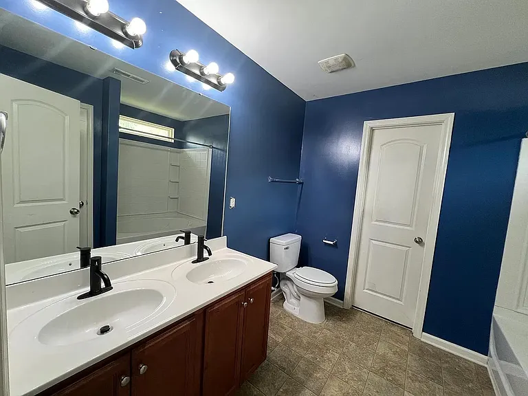 4828 Lynn Lee Cir — Photo 7