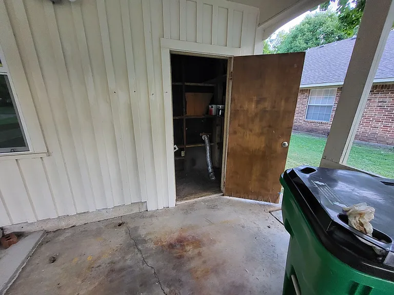 510 Cynisca St — Photo 12
