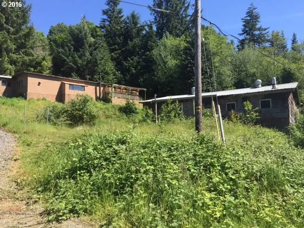 93222 Coal Bank Ln, Coos Bay, OR 97420