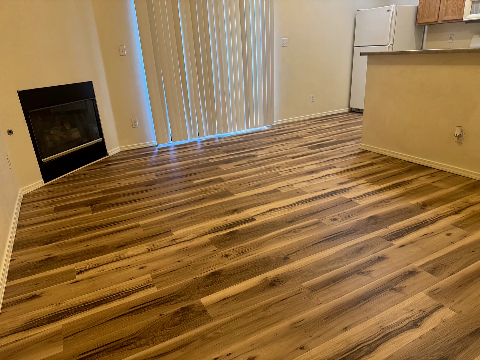 2 bed, 1000 sqft, $1,200 — Photo 1