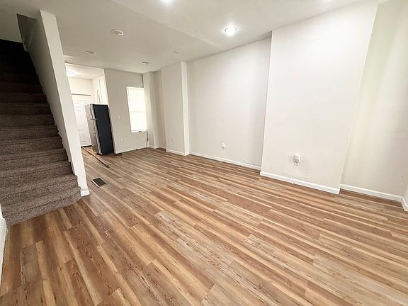 2nd image of 2262 N Gratz St
