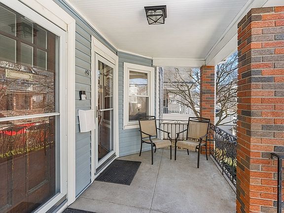 3rd image of 49 Kenmere Rd #49