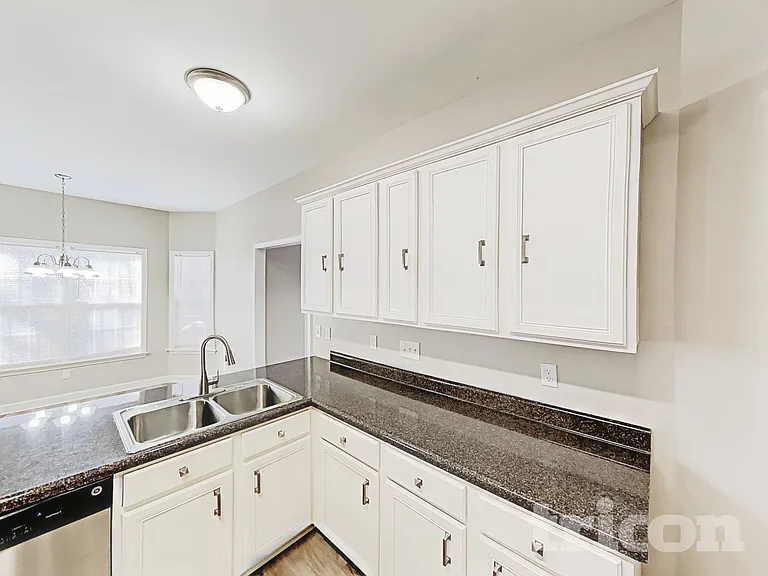 212 Water Mill Rd — Photo 5
