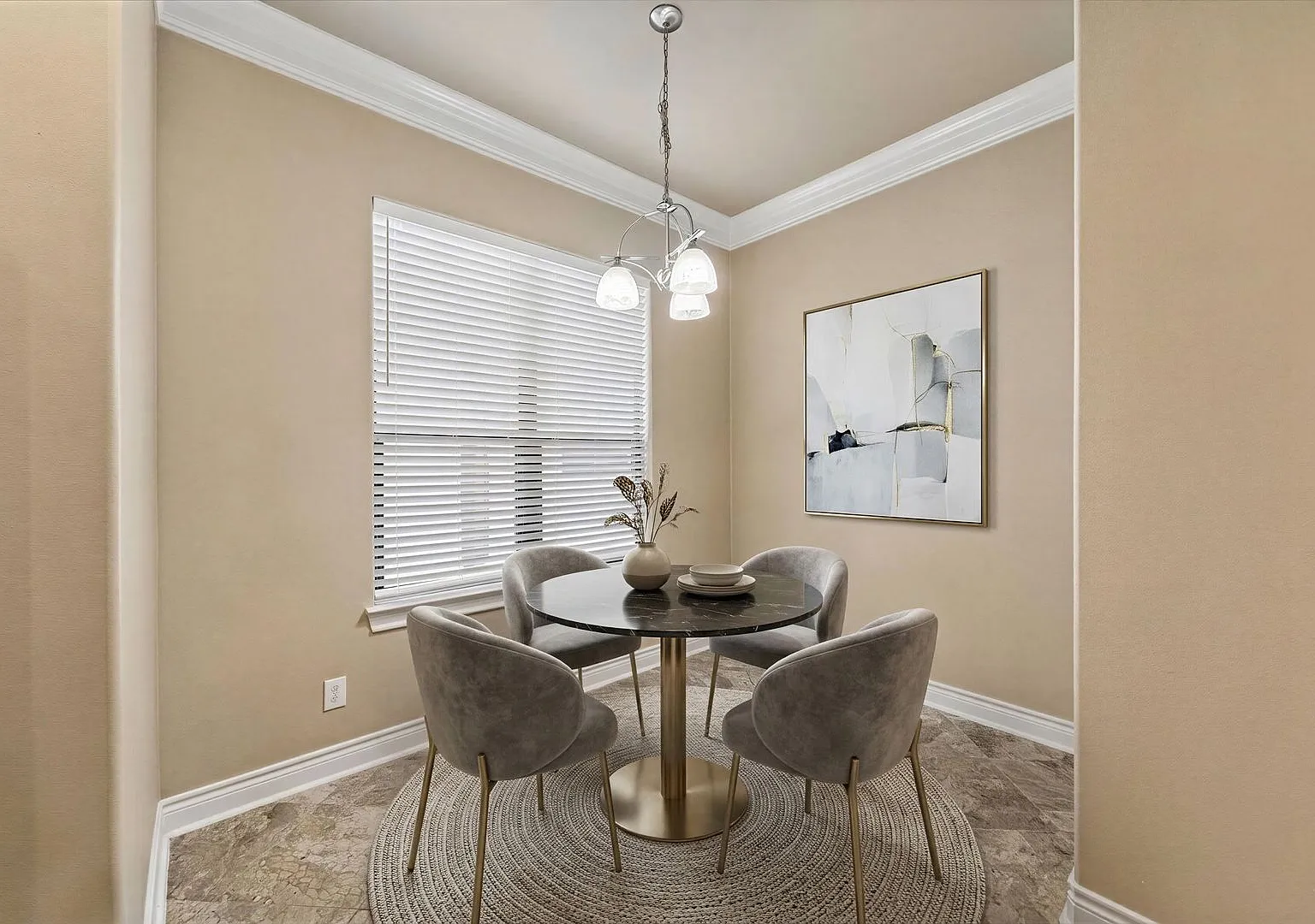 Move-in Ready Home in Capital Oaks for Lease! — Photo 3