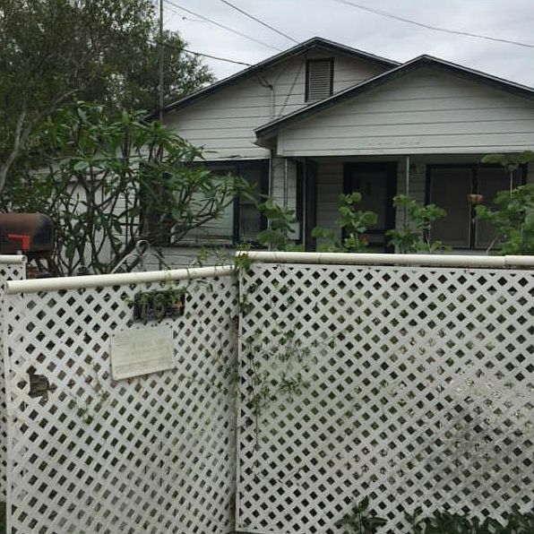 1st image of 104 Palo Blanco St