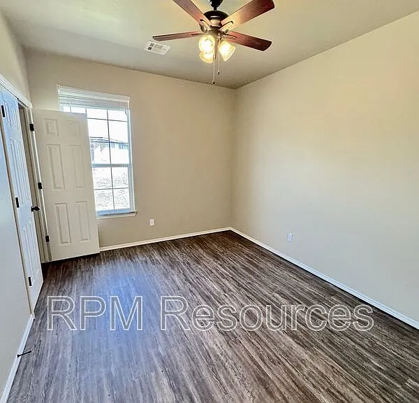 167 Bison Court Way — Photo 14