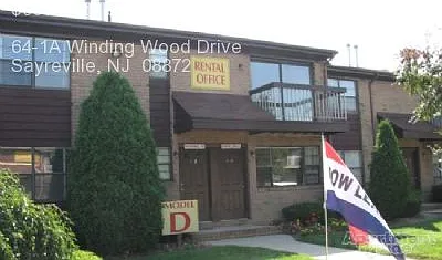 WINDING WOOD APARTMENTS — Photo 2