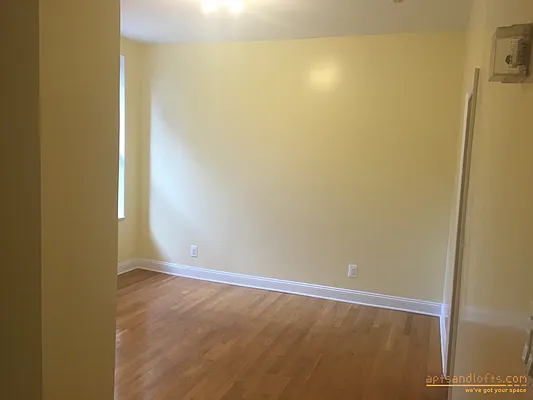 Rented by aptsandlofts.com | media 16
