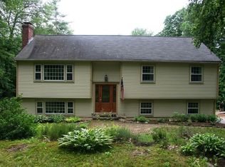 90 Vaughn Hill Rd, Bolton, MA 01740