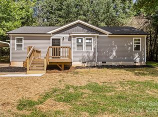 201 Big Forest Dr, Statesville, NC 28677