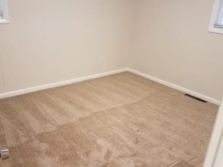 1716 Skyline Dr — Photo 13