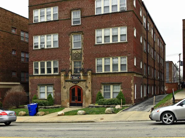 12479 Cedar Rd, Cleveland, OH
