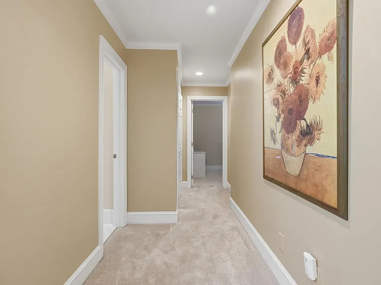 7514 Wellesley Park S — Photo 30
