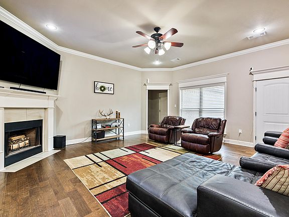 4th image of 257 Reuben Dr