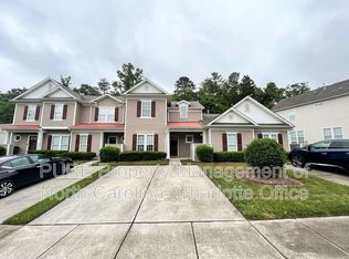 8267 Carob Tree Ln, Charlotte, NC 28215
