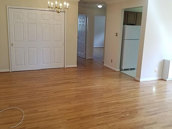 4th image of 401 E Alexandria Ave APT 302