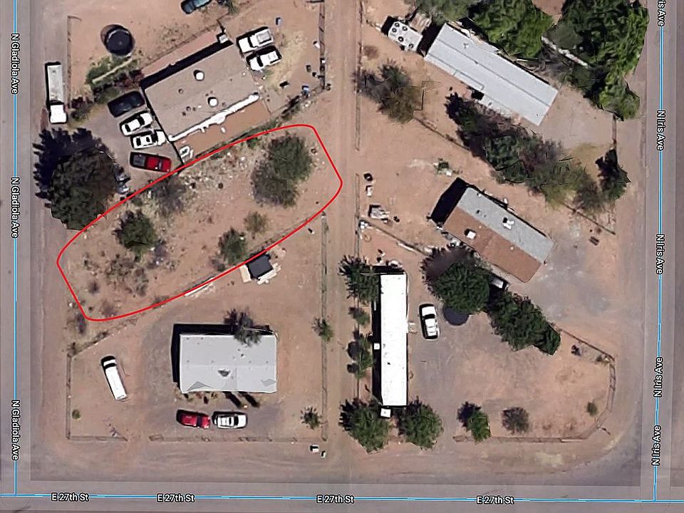 2nd image of 3209 N Gladiola Ave