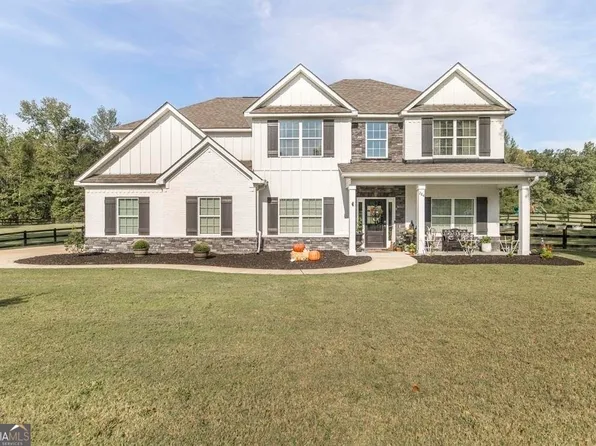 284 Maple Lakes Dr, Cataula, GA 31804