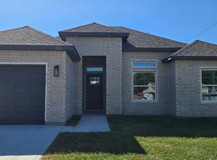 126 E Magnolia St, La Feria, TX 78559